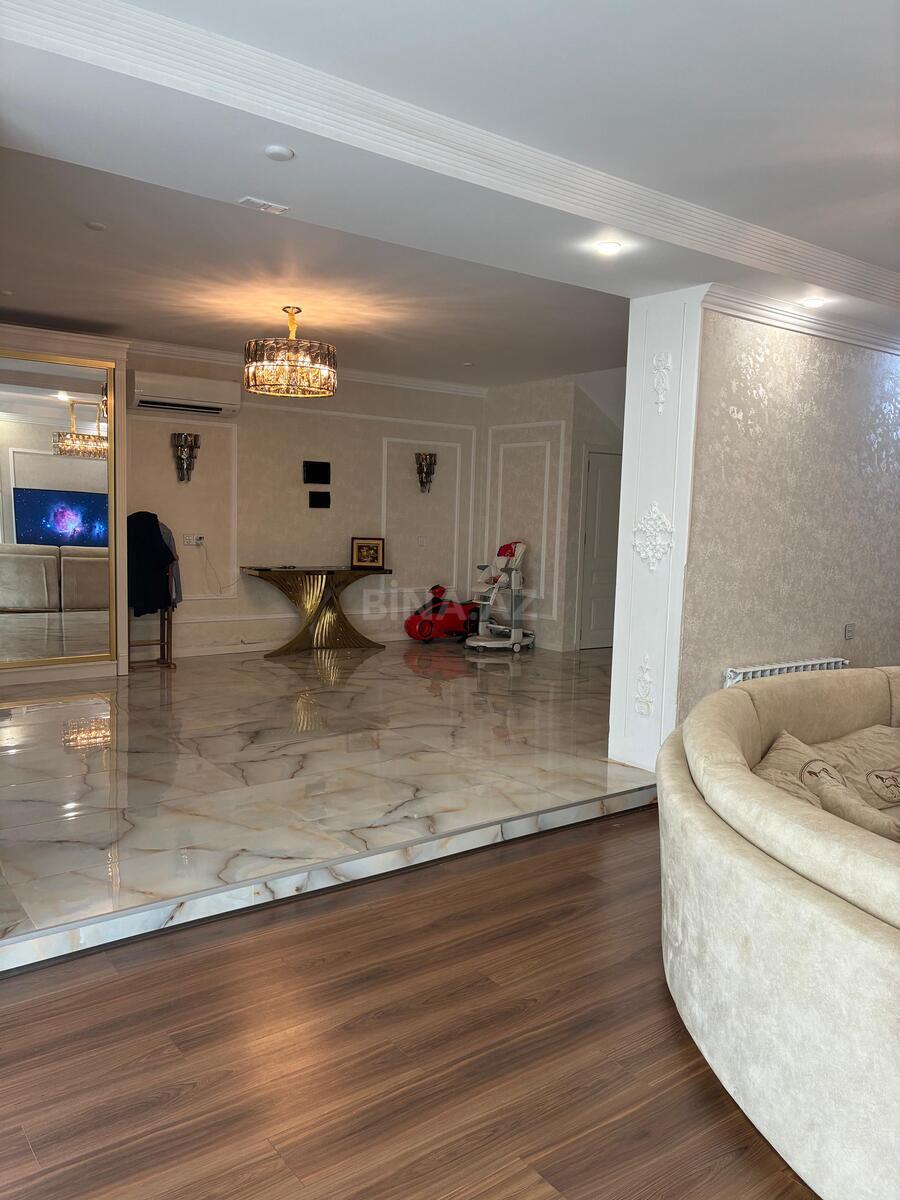 8 otaqlı Həyət evi/Bağ evi, Badamdar q., Bakı