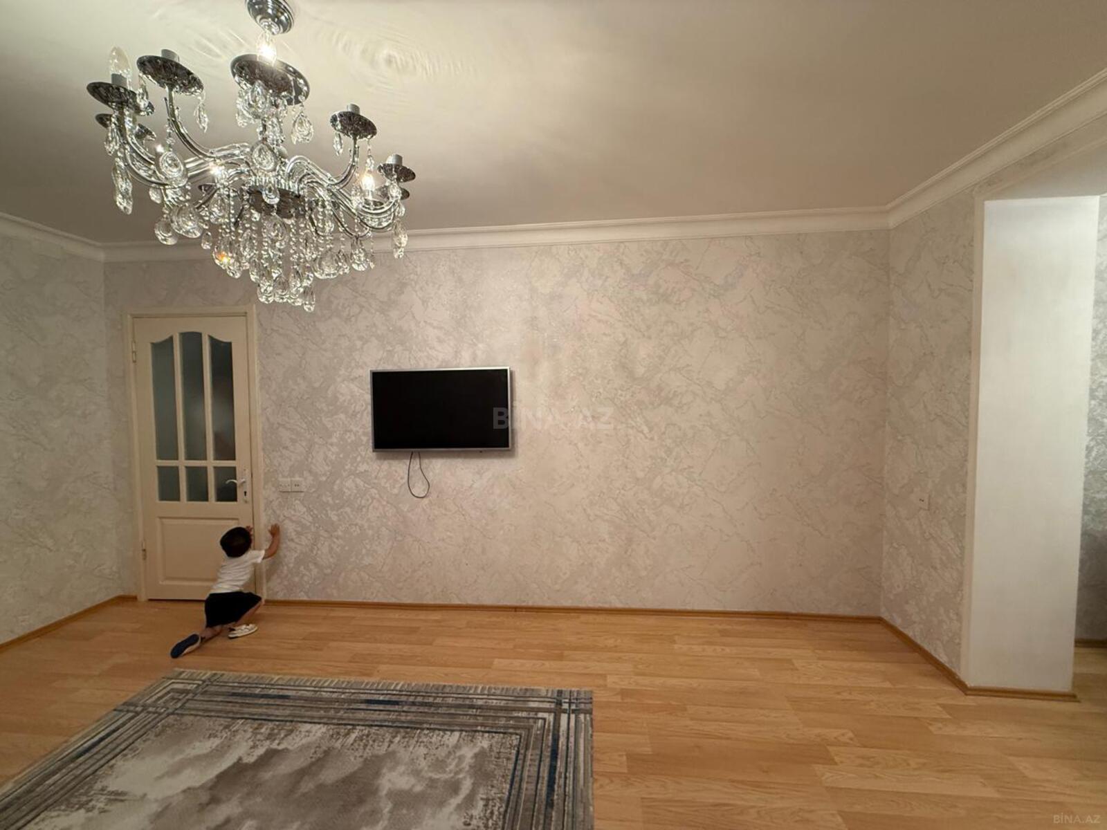 2 otaqlı Köhnə tikili, 28 May m., Bakı