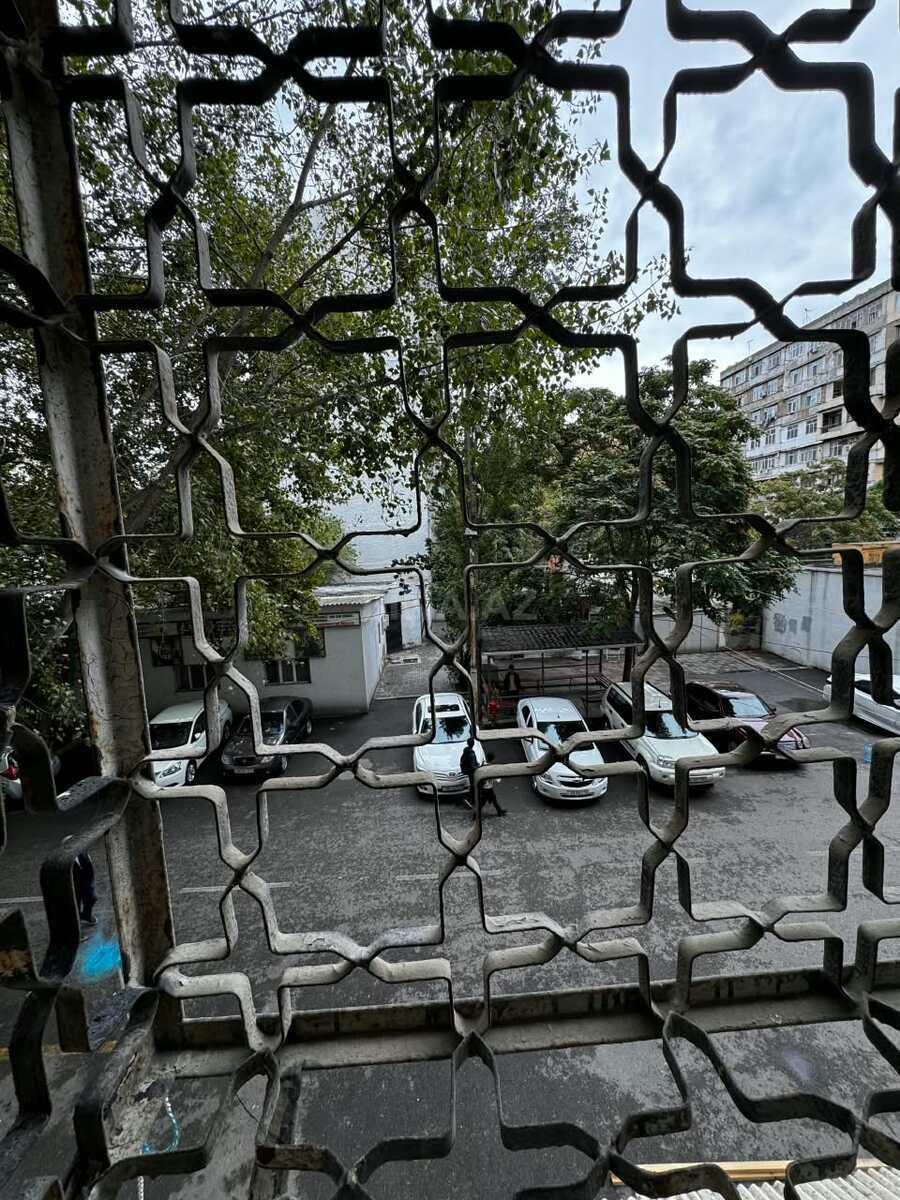 3 otaqlı Köhnə tikili, Gənclik m., Bakı