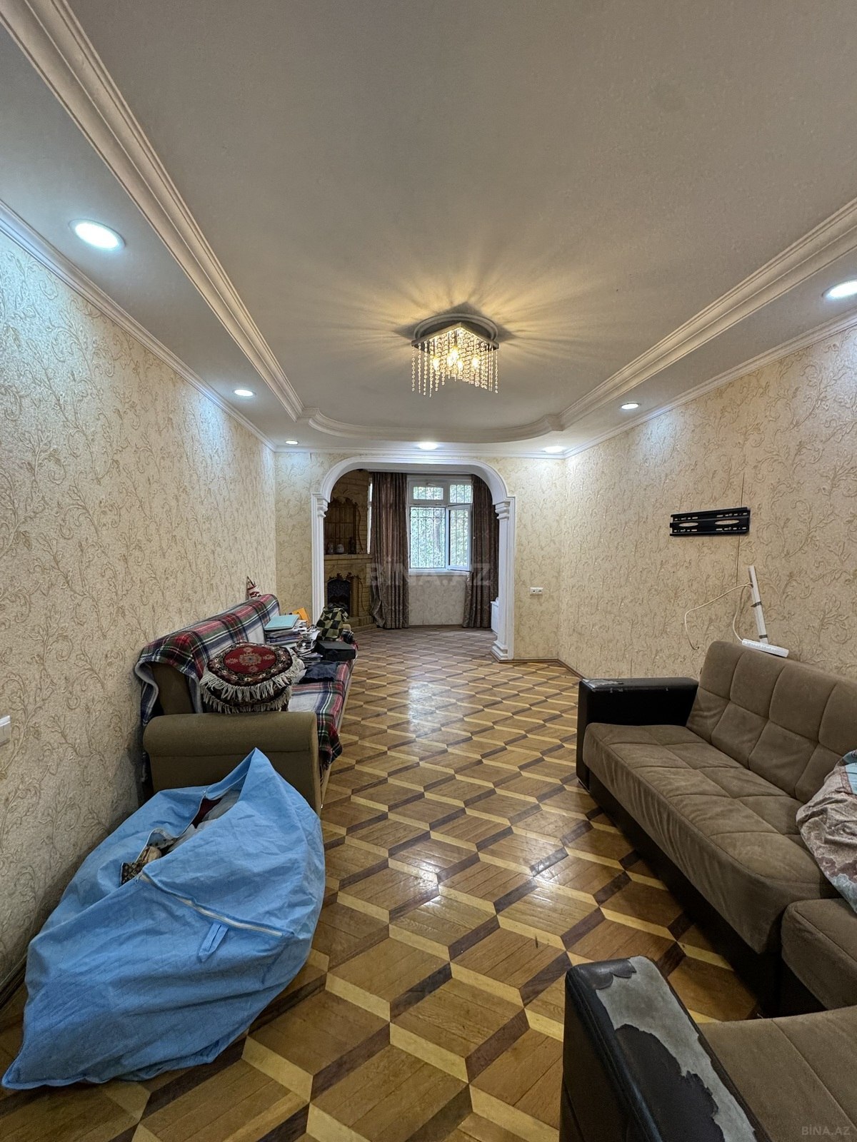 3 otaqlı Köhnə tikili, 20 Yanvar m., Bakı