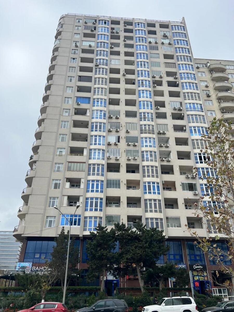 Obyekt Şah İsmayıl Xətai m., Bakı