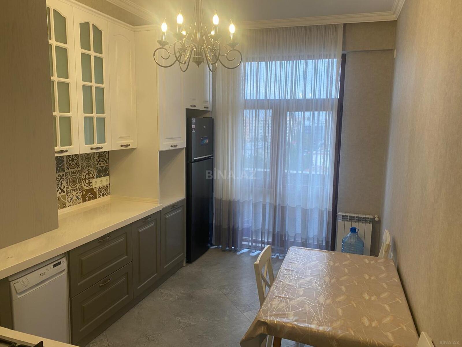 2 otaqlı Yeni tikili, Neftçilər m., Bakı