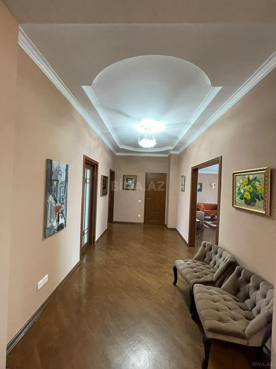 4 otaqlı Yeni tikili, Nizami m., Bakı