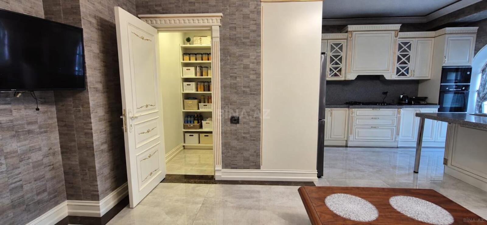 4 otaqlı Yeni tikili, İnşaatçılar m., Bakı