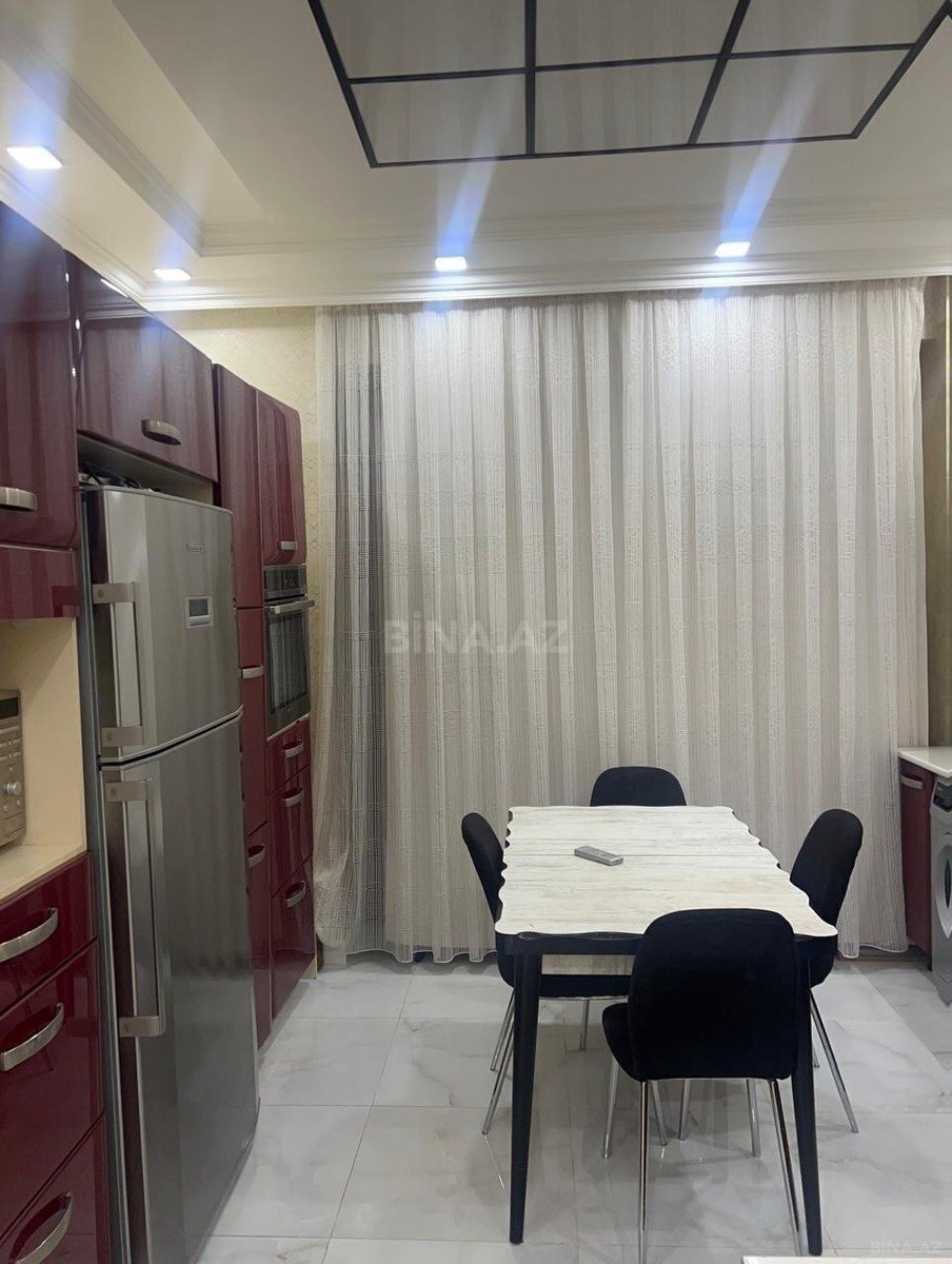 2 otaqlı Yeni tikili, 8 Noyabr m., Bakı
