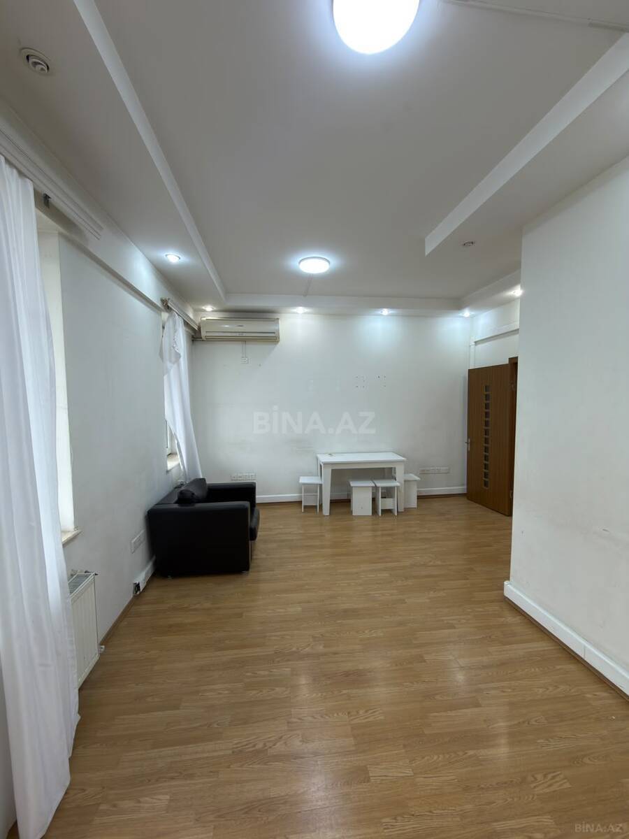 4 otaqlı Ofis, Şah İsmayıl Xətai m., Bakı