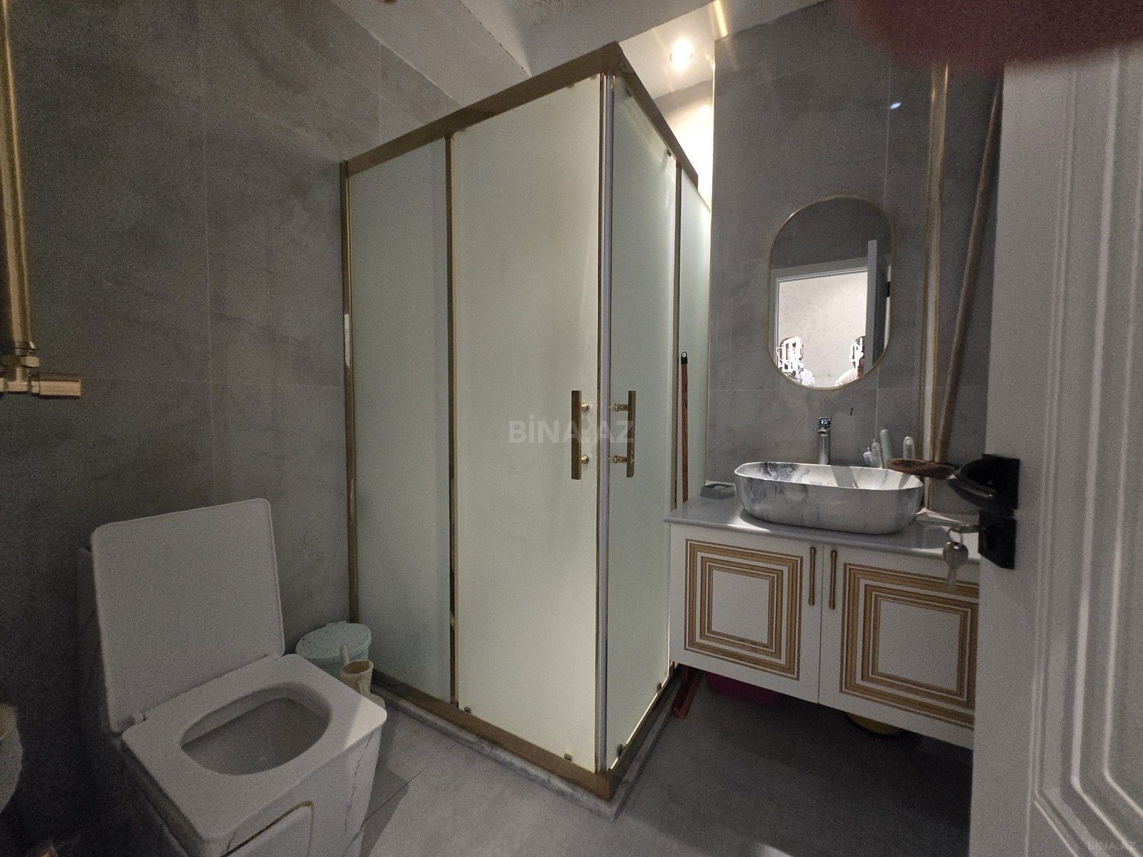 4 otaqlı Köhnə tikili, Nəsimi m., Bakı