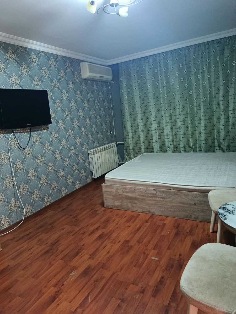 1 otaqlı Köhnə tikili, Qara Qarayev m., Bakı