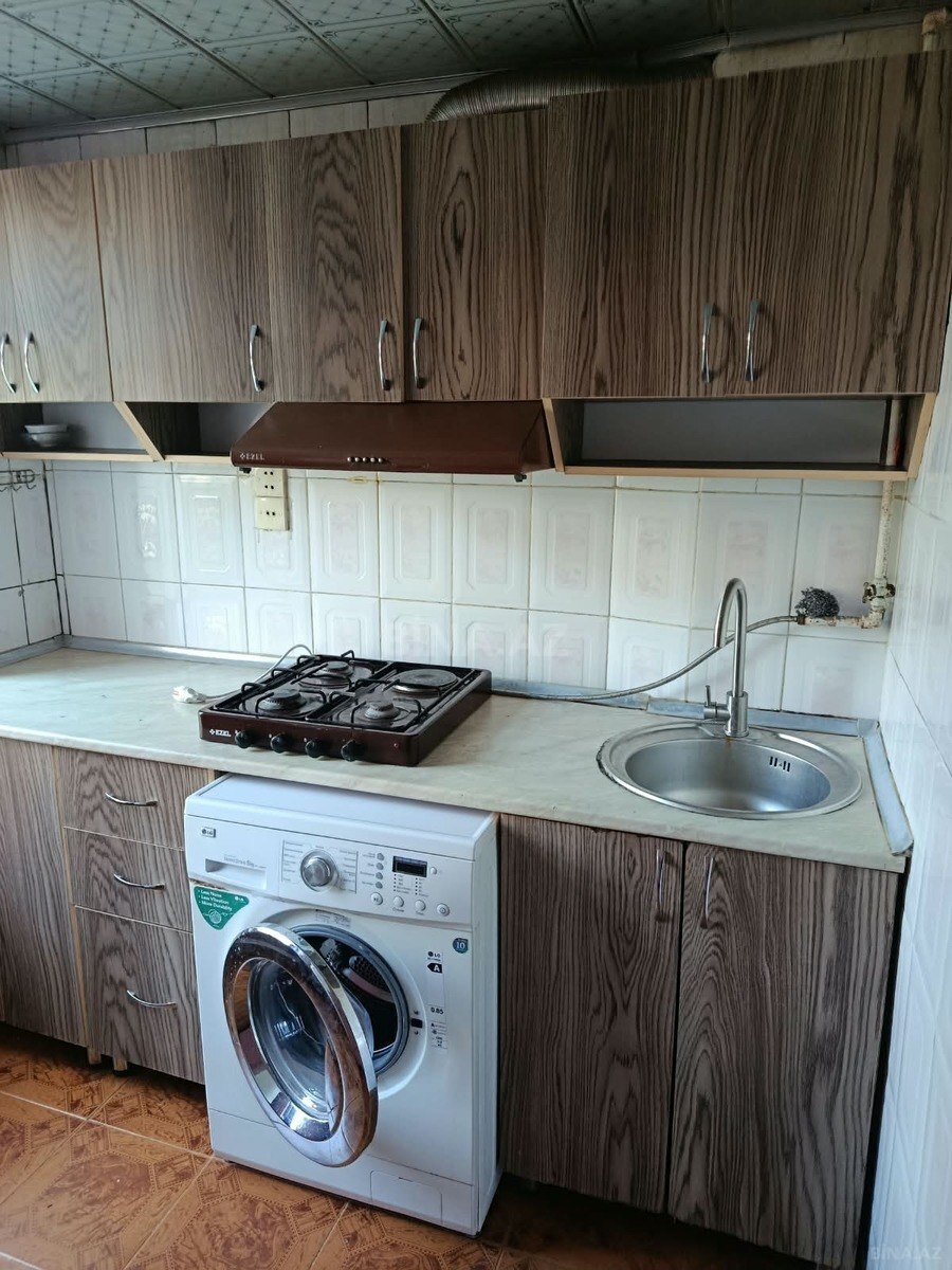 1 otaqlı Köhnə tikili, Qara Qarayev m., Bakı