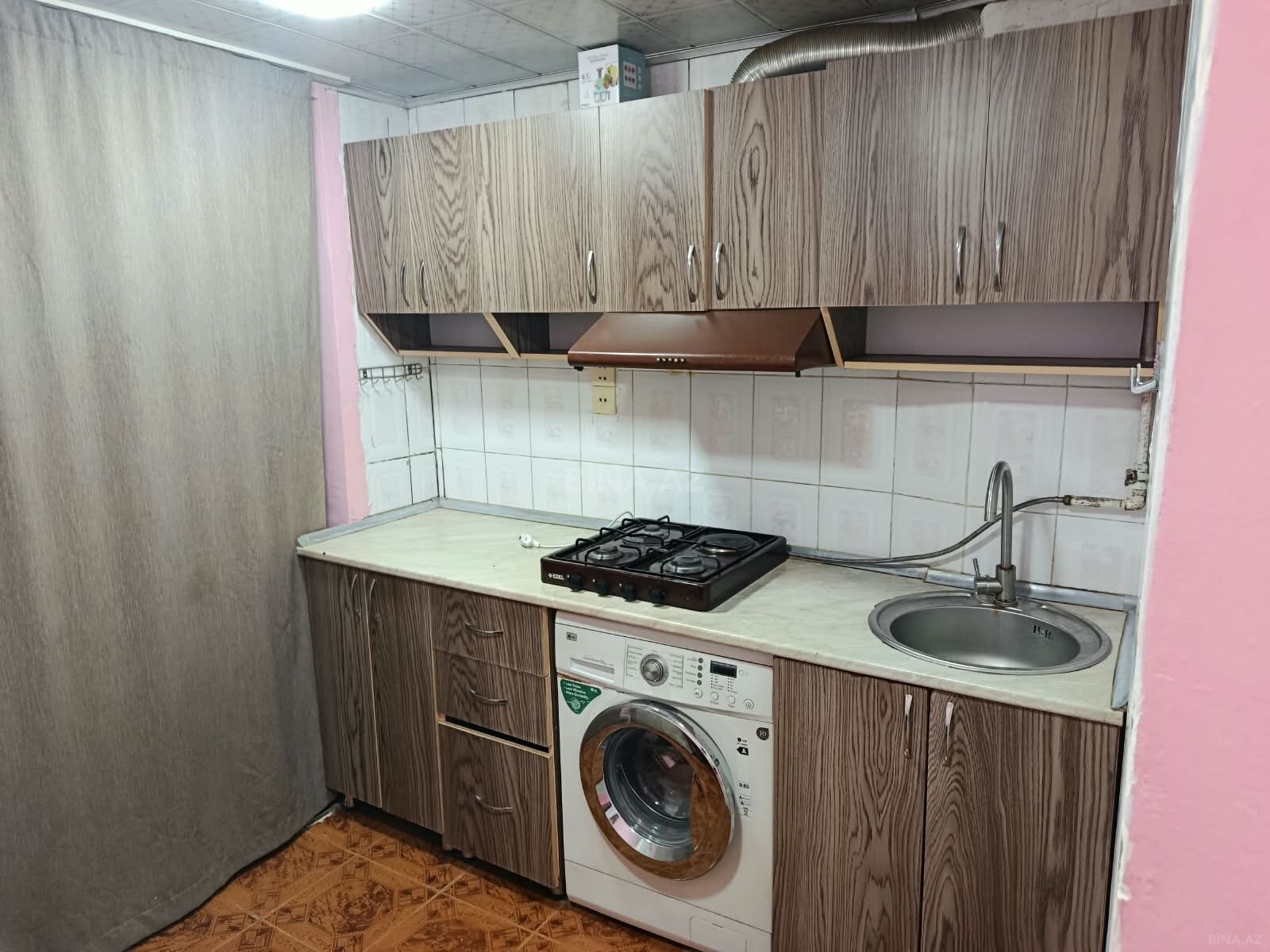 1 otaqlı Köhnə tikili, Qara Qarayev m., Bakı