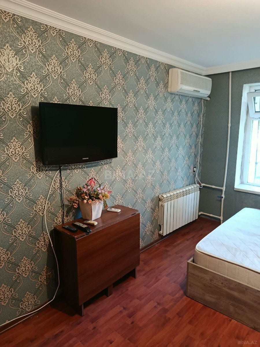 1 otaqlı Köhnə tikili, Qara Qarayev m., Bakı