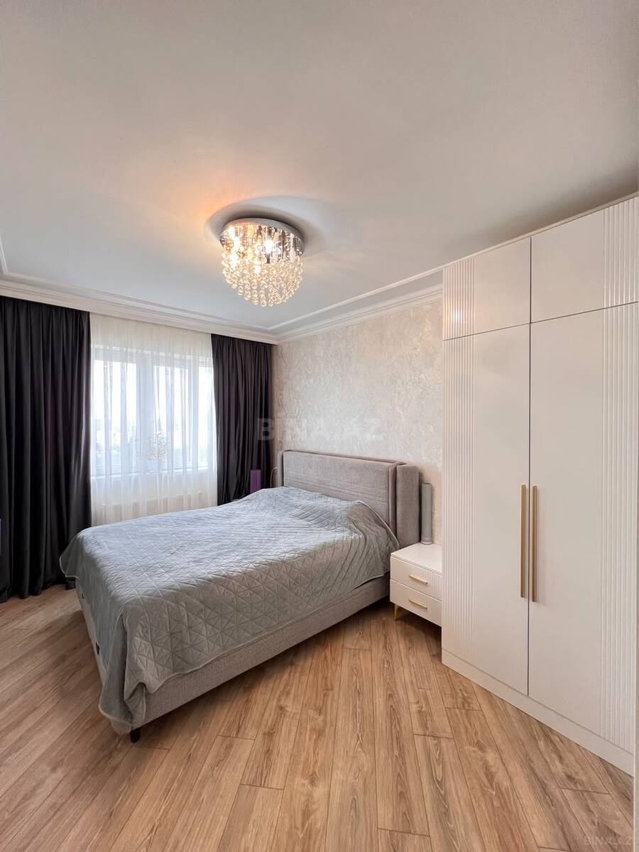 3 otaqlı Köhnə tikili, Həzi Aslanov m., Bakı