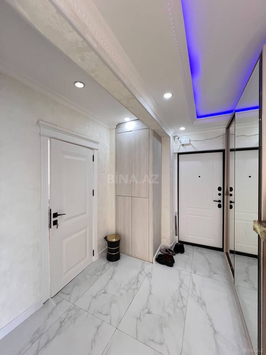 3 otaqlı Köhnə tikili, Həzi Aslanov m., Bakı