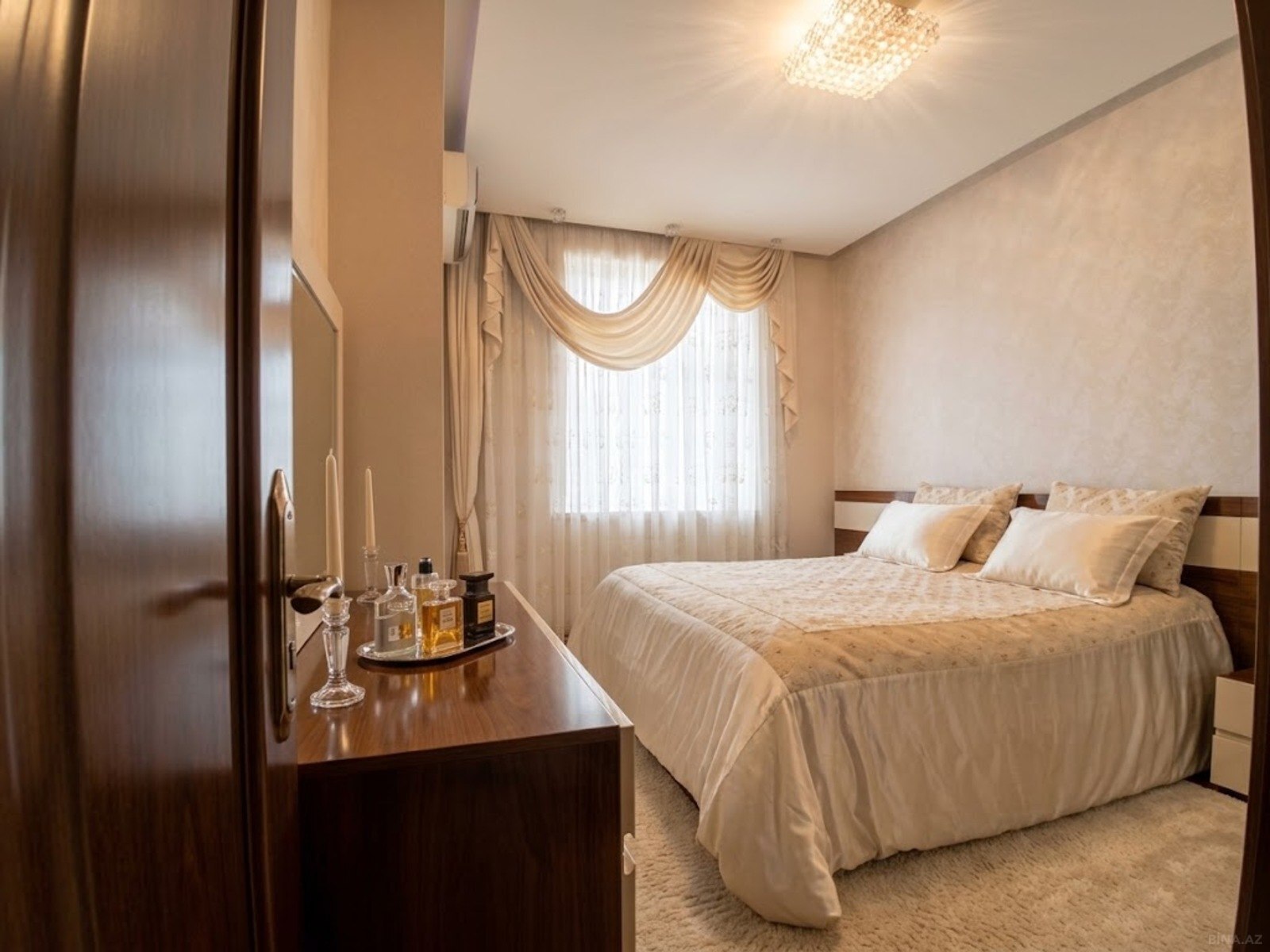 4 otaqlı Yeni tikili, 20 Yanvar m., Bakı