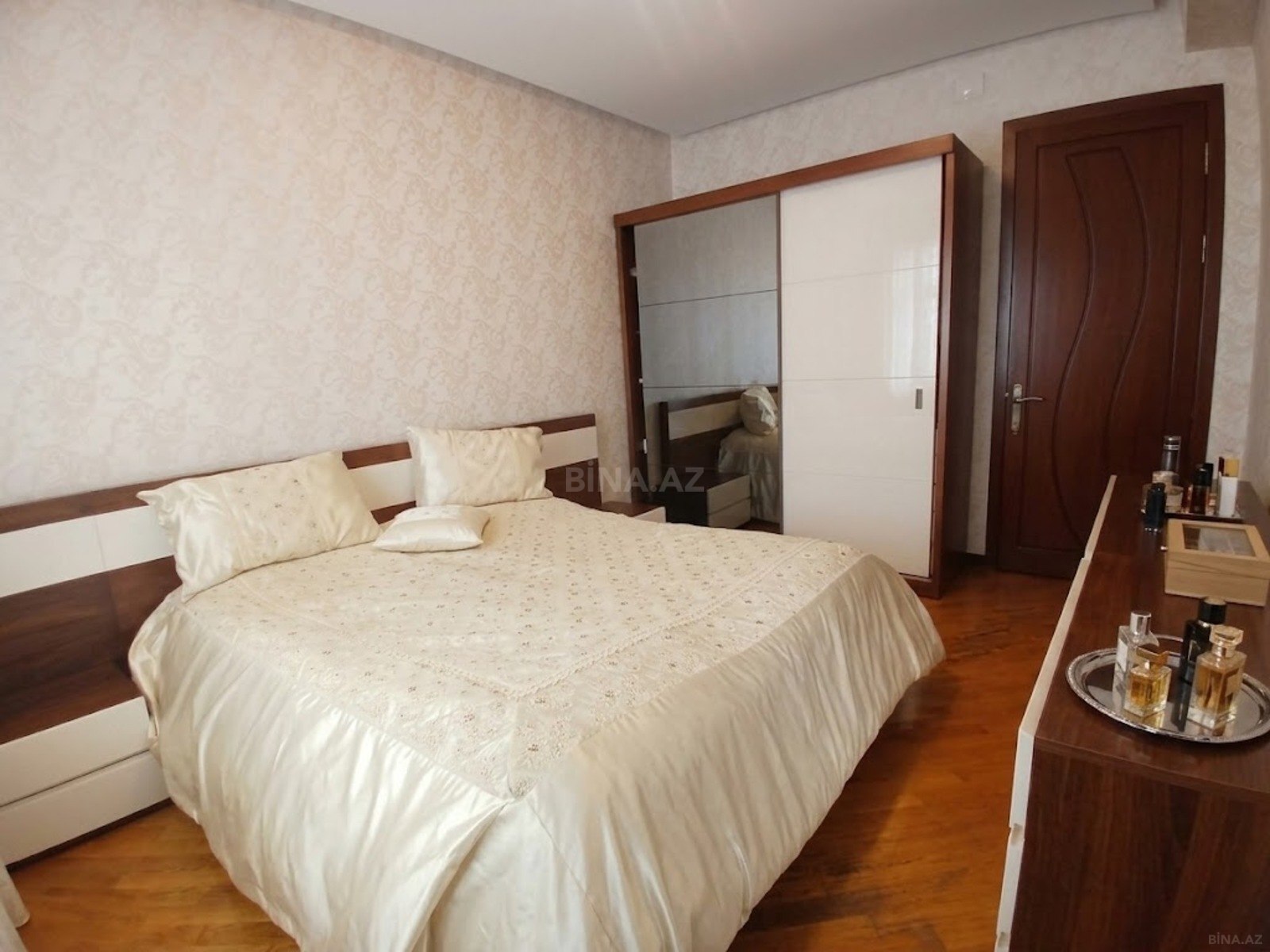 4 otaqlı Yeni tikili, 20 Yanvar m., Bakı