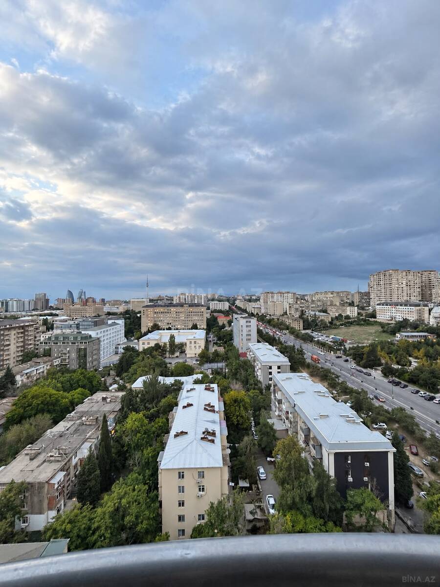 4 otaqlı Yeni tikili, Elmlər Akademiyası m., Bakı