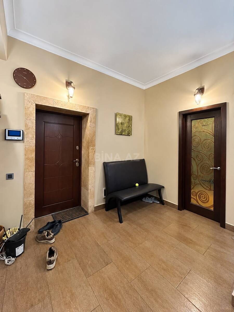 4 otaqlı Yeni tikili, Elmlər Akademiyası m., Bakı