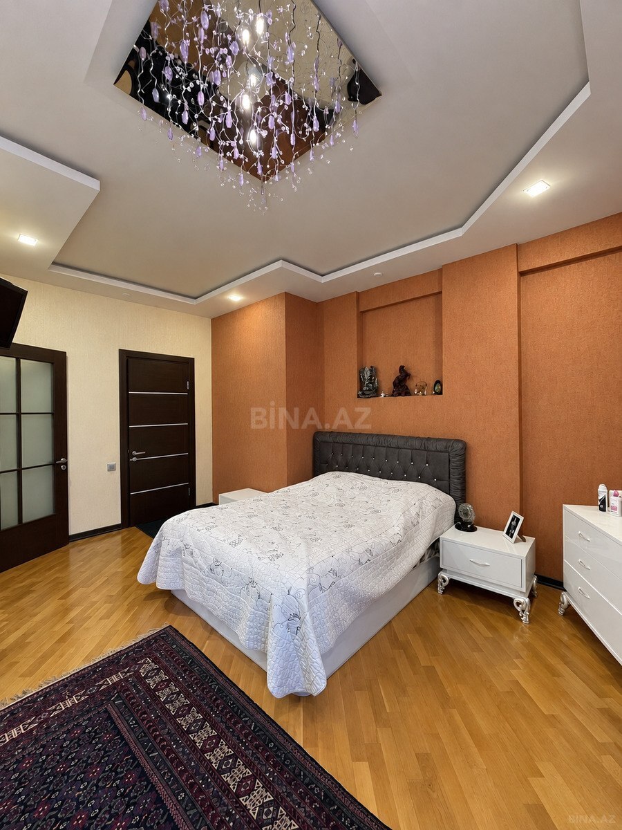 4 otaqlı Yeni tikili, Nizami m., Bakı
