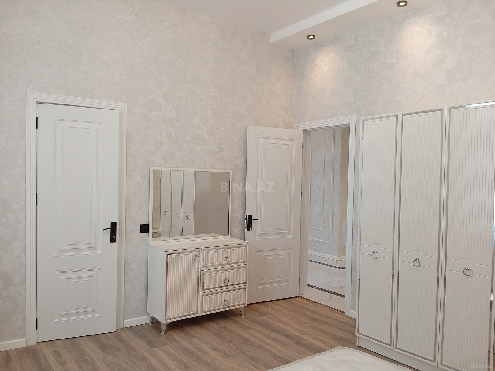 4 otaqlı Həyət evi/Bağ evi, Mərdəkan q., Bakı