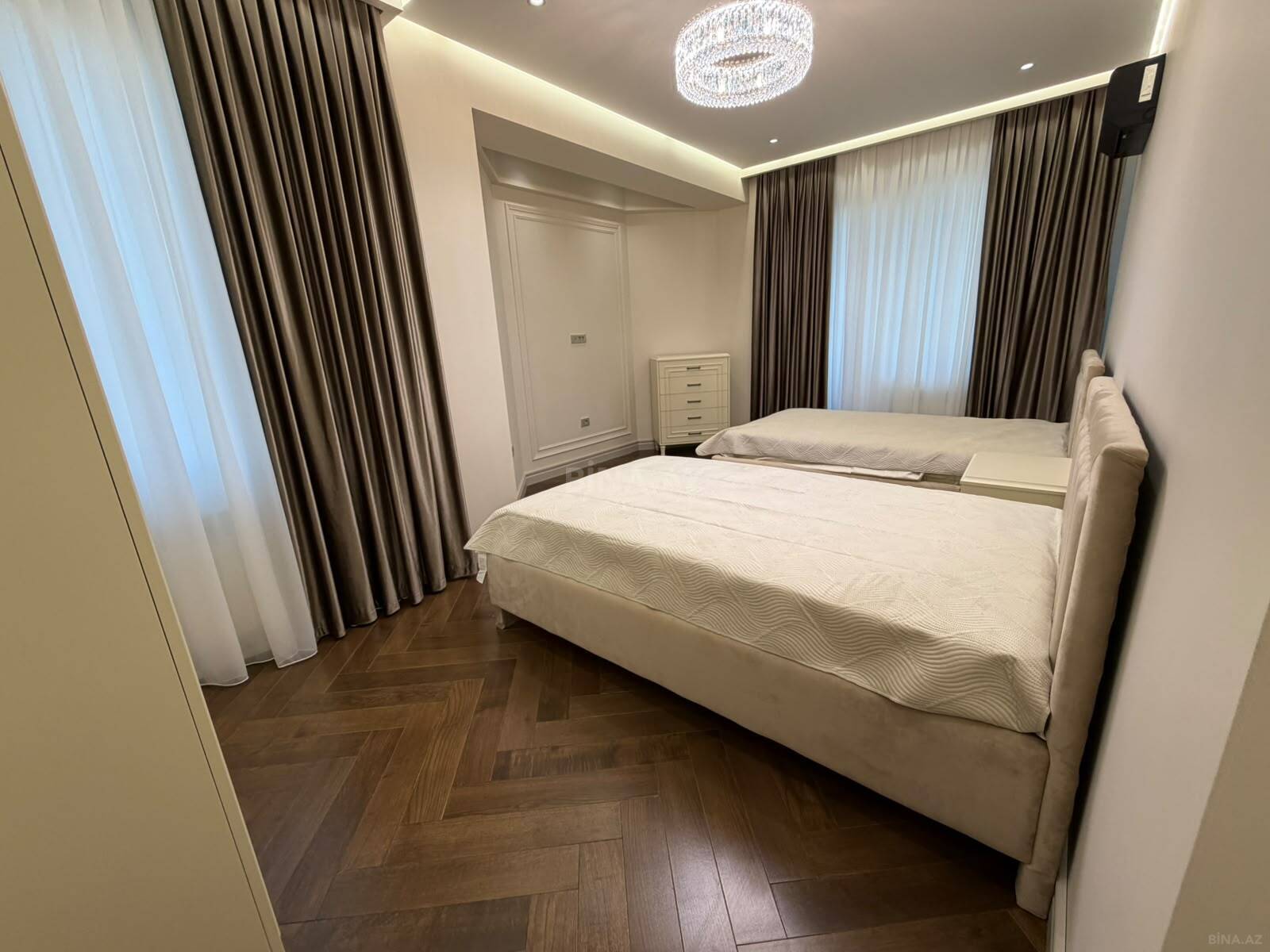4 otaqlı Yeni tikili, 28 May m., Bakı