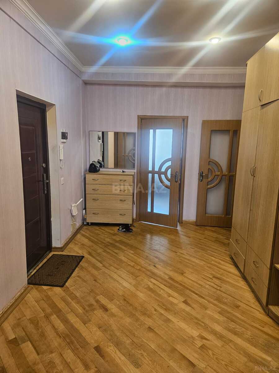 3 otaqlı Yeni tikili, 8 Noyabr m., Bakı