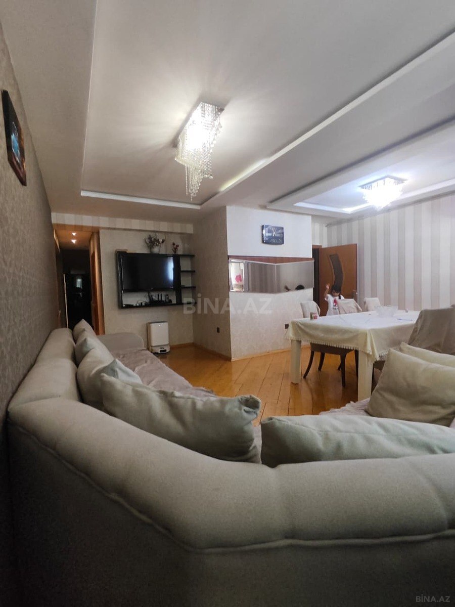 4 otaqlı Yeni tikili, Bakıxanov q., Bakı