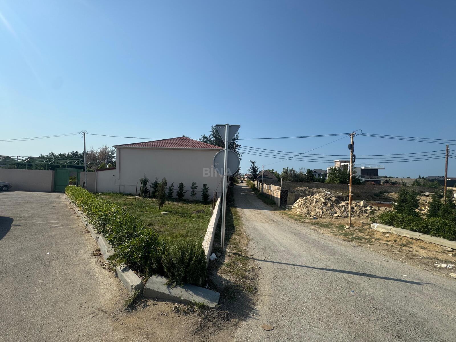 Torpaq Sea Breeze q., Bakı