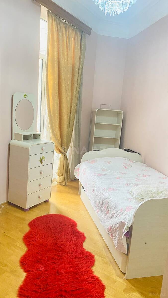 3 otaqlı Köhnə tikili, Sahil m., Bakı