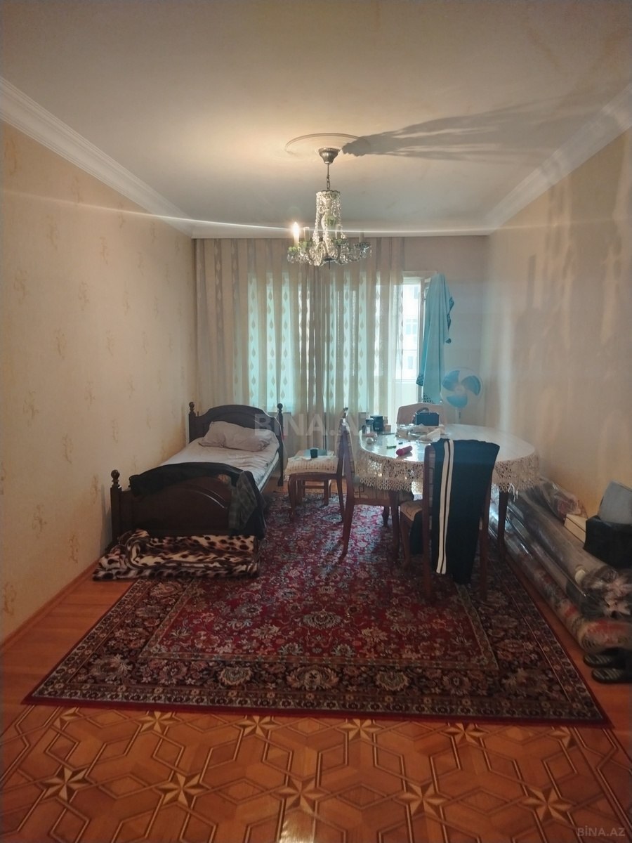 5 otaqlı Köhnə tikili, 8-ci mikrorayon q., Bakı