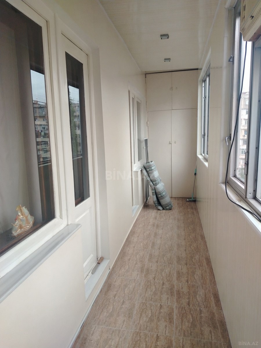 5 otaqlı Köhnə tikili, 8-ci mikrorayon q., Bakı