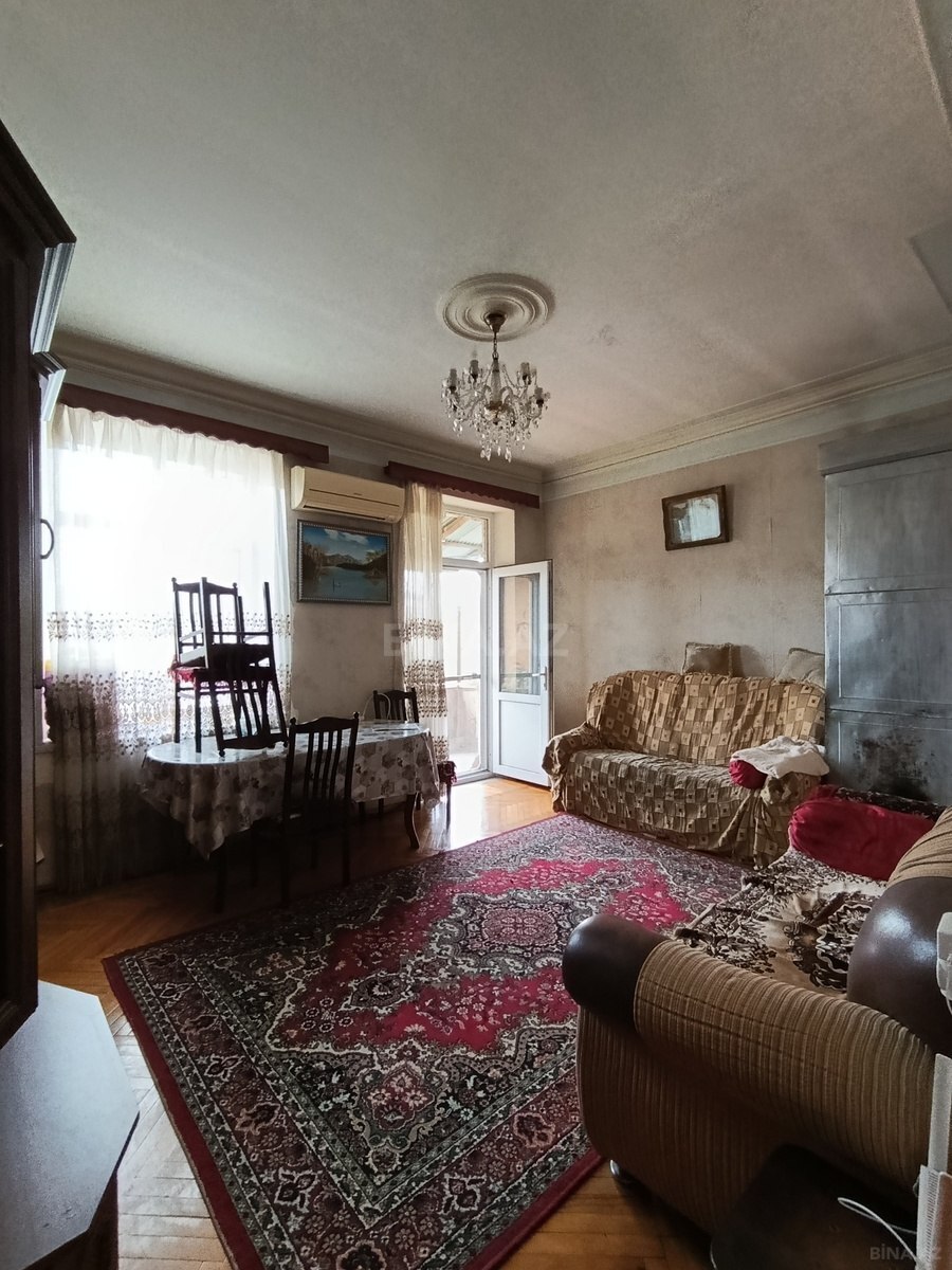 2 otaqlı Köhnə tikili, Azadlıq Prospekti m., Bakı
