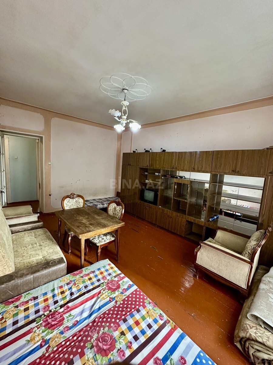 2 otaqlı Köhnə tikili, Neftçilər m., Bakı