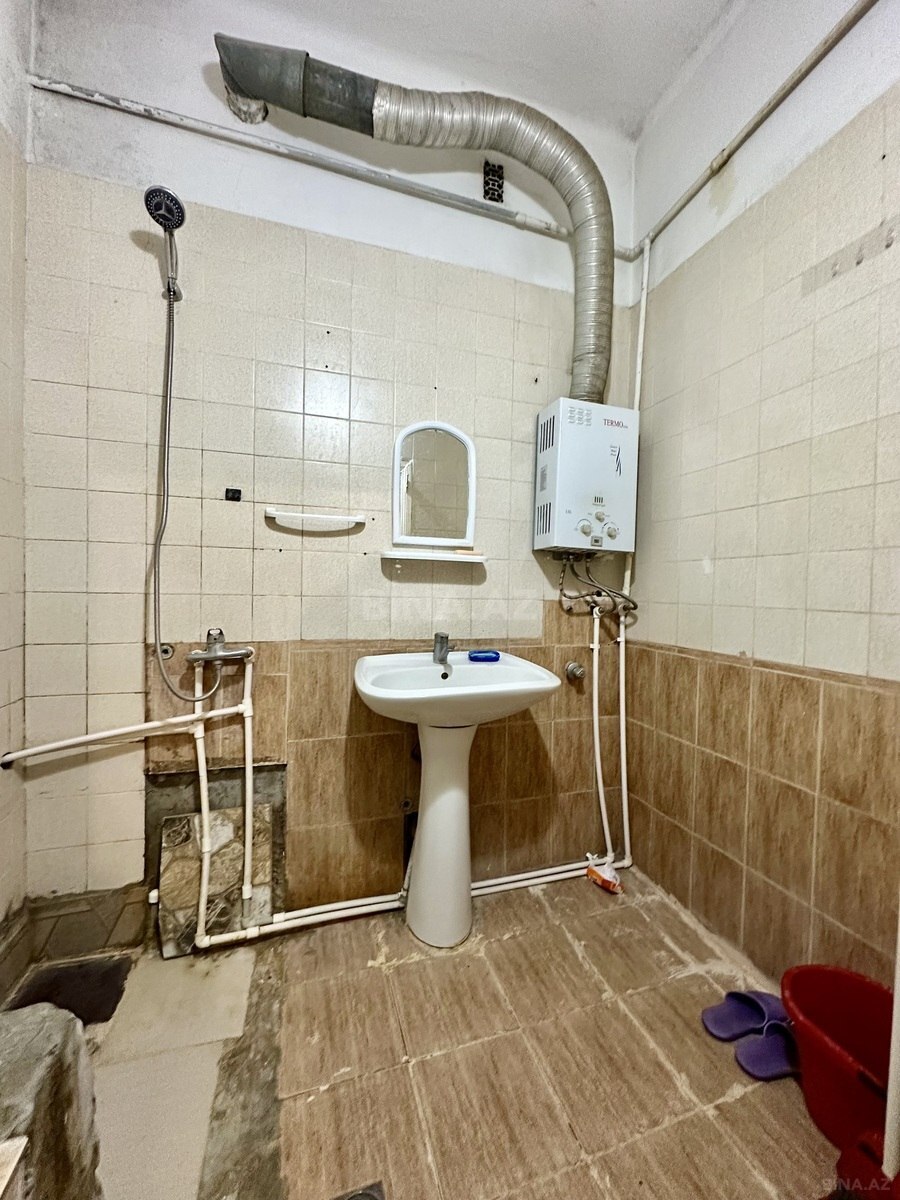 2 otaqlı Köhnə tikili, Neftçilər m., Bakı
