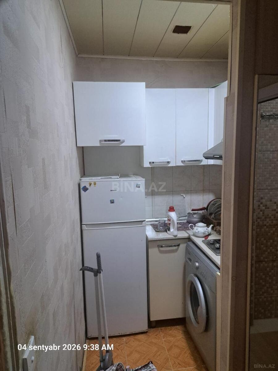 2 otaqlı Köhnə tikili, Memar Əcəmi m., Bakı