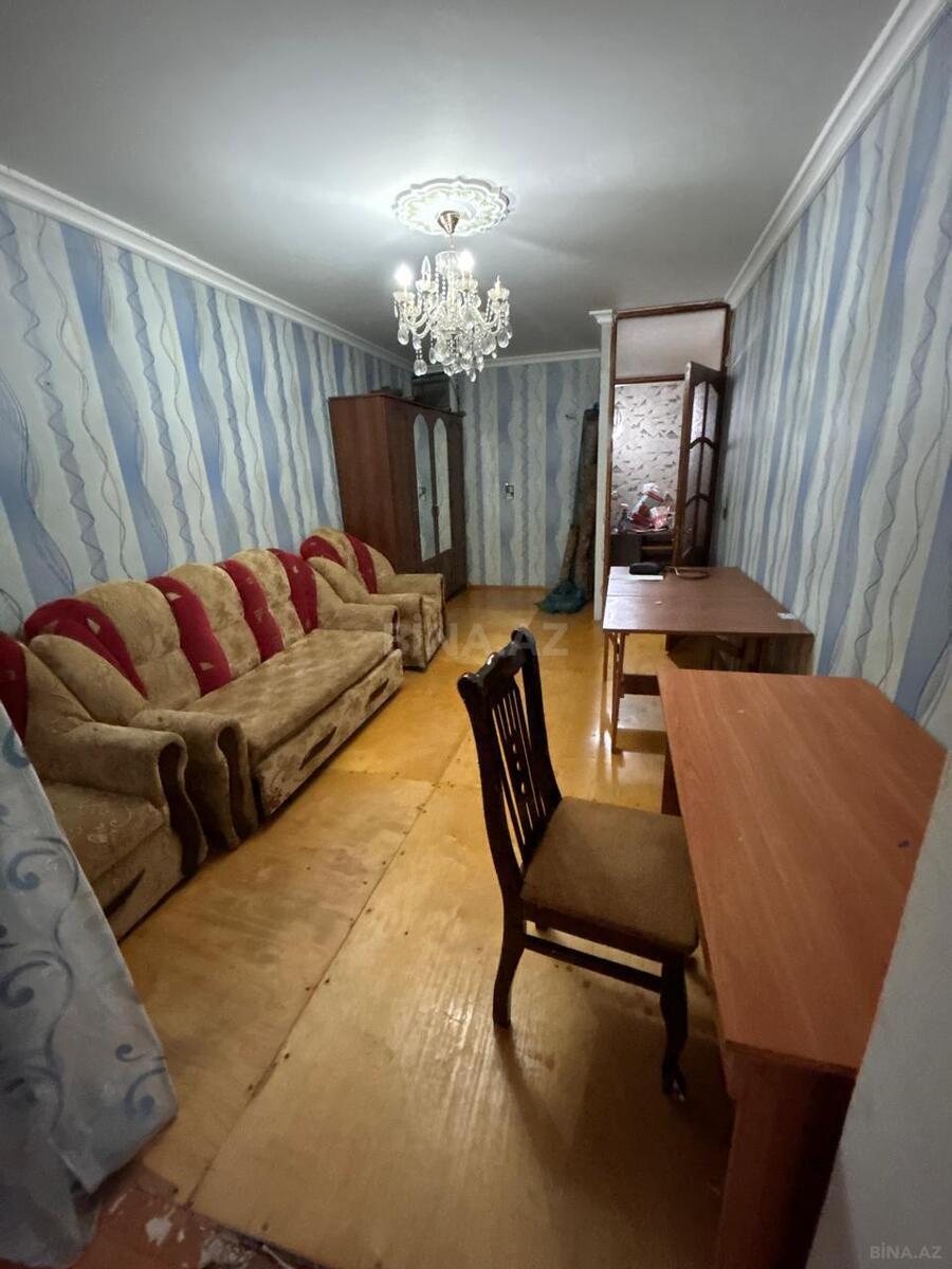 3 otaqlı Köhnə tikili, Neftçilər m., Bakı