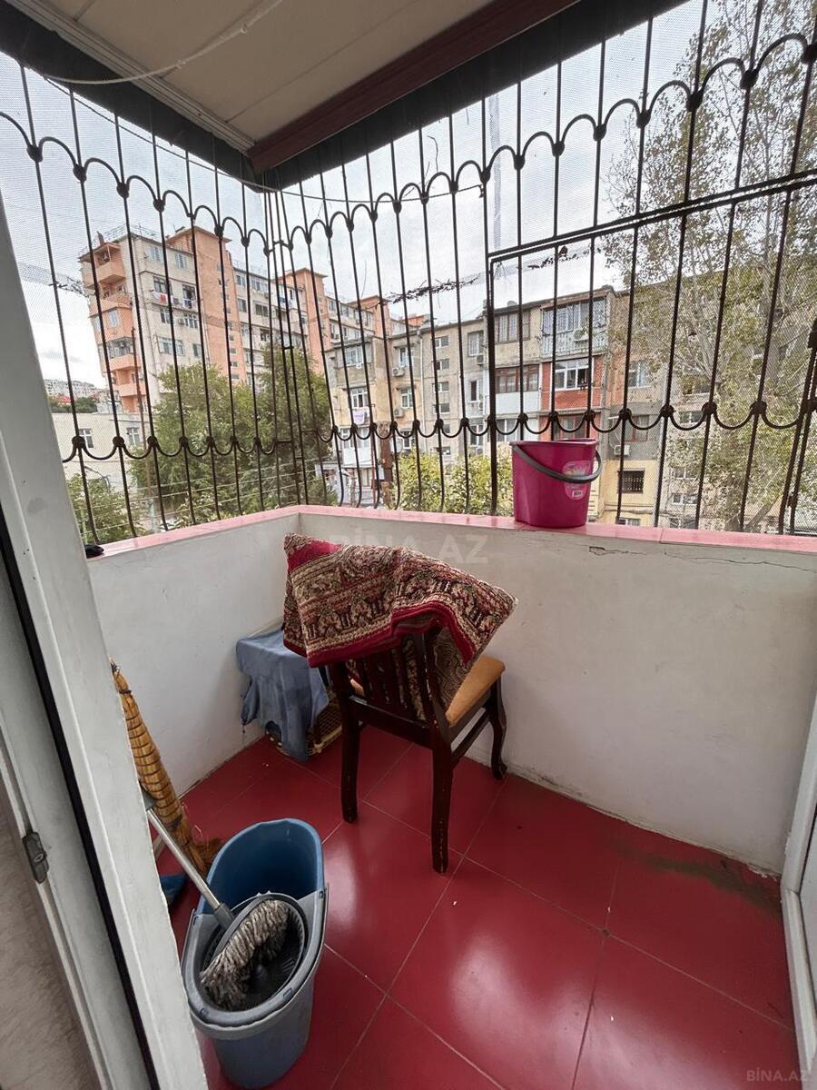 3 otaqlı Köhnə tikili, Neftçilər m., Bakı