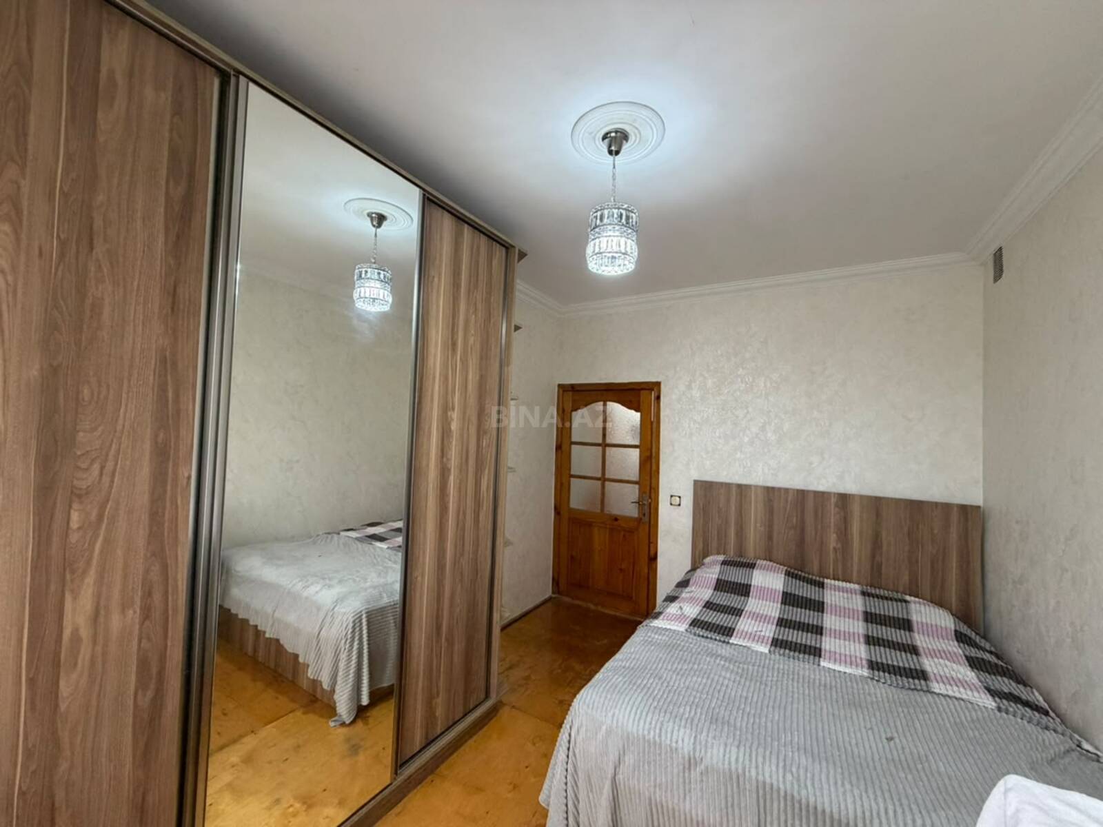 2 otaqlı Köhnə tikili, Azadlıq Prospekti m., Bakı