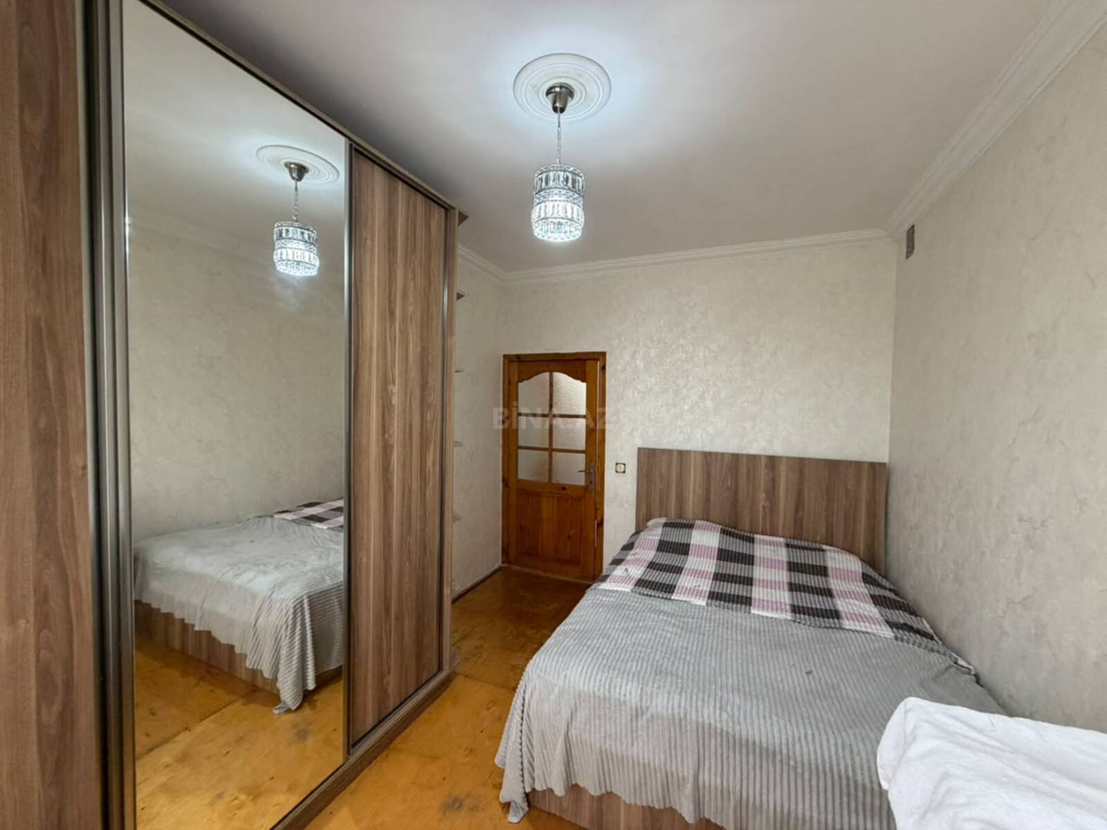 2 otaqlı Köhnə tikili, Azadlıq Prospekti m., Bakı