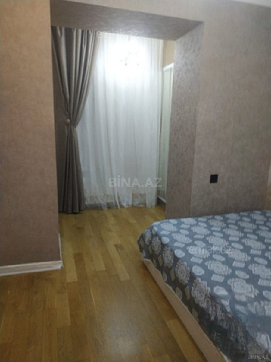2 otaqlı Köhnə tikili, Elmlər Akademiyası m., Bakı