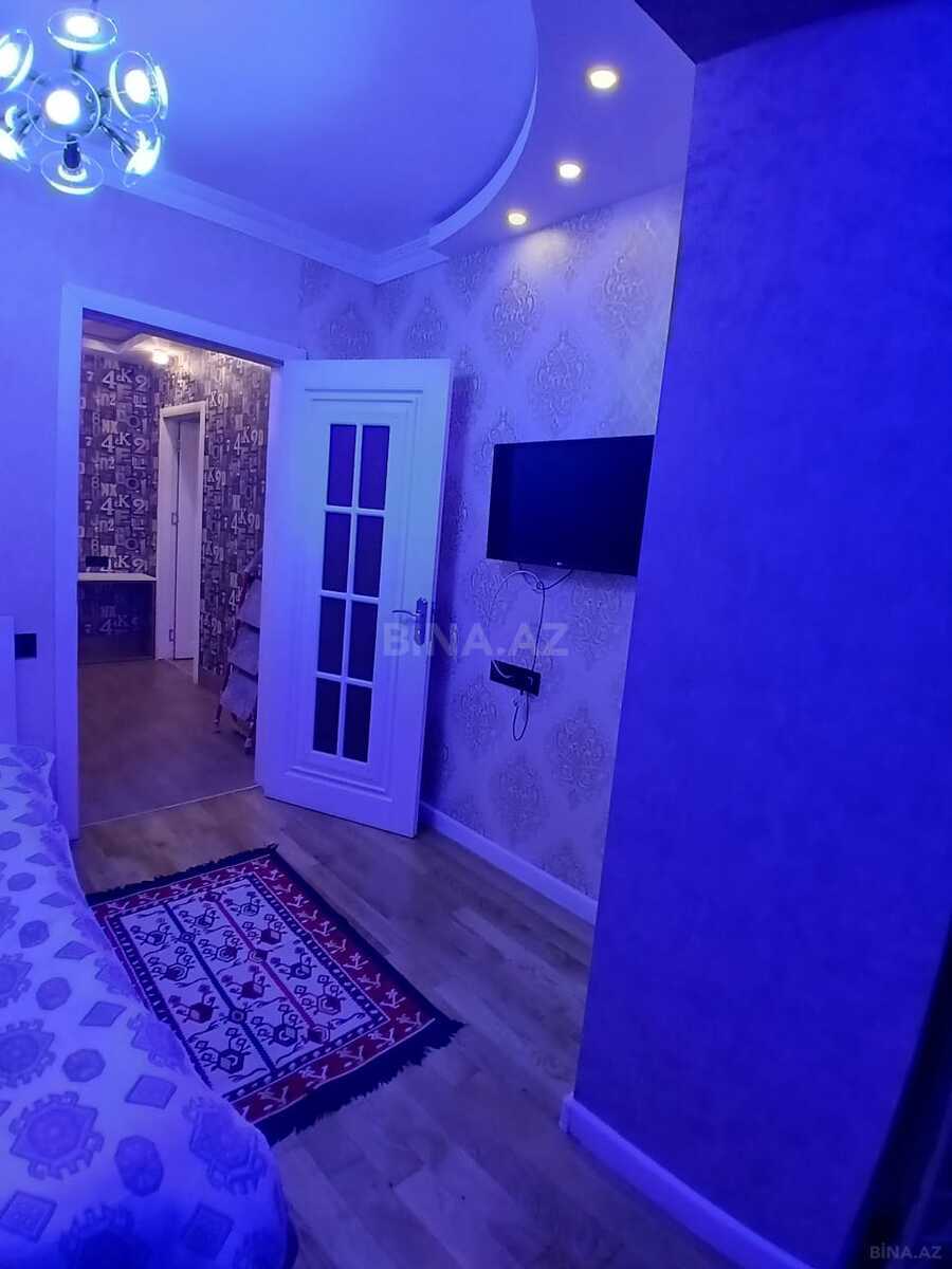 2 otaqlı Köhnə tikili, Elmlər Akademiyası m., Bakı