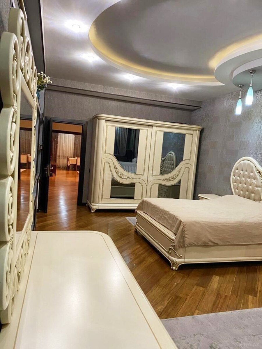 3 otaqlı Yeni tikili, İnşaatçılar m., Bakı