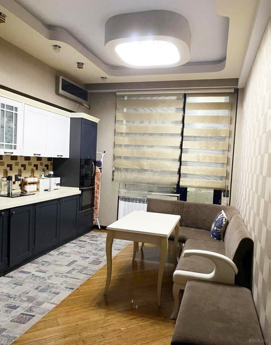 3 otaqlı Yeni tikili, İnşaatçılar m., Bakı
