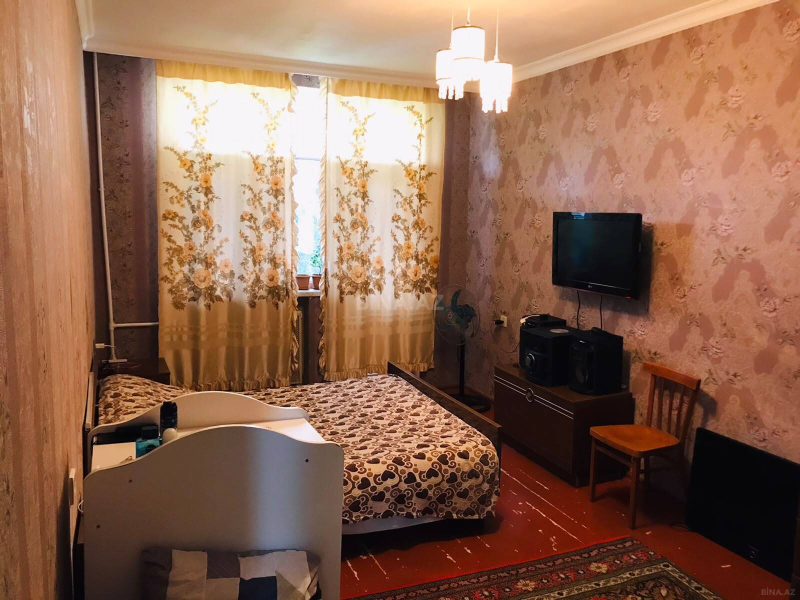 4 otaqlı Köhnə tikili, Həzi Aslanov m., Bakı