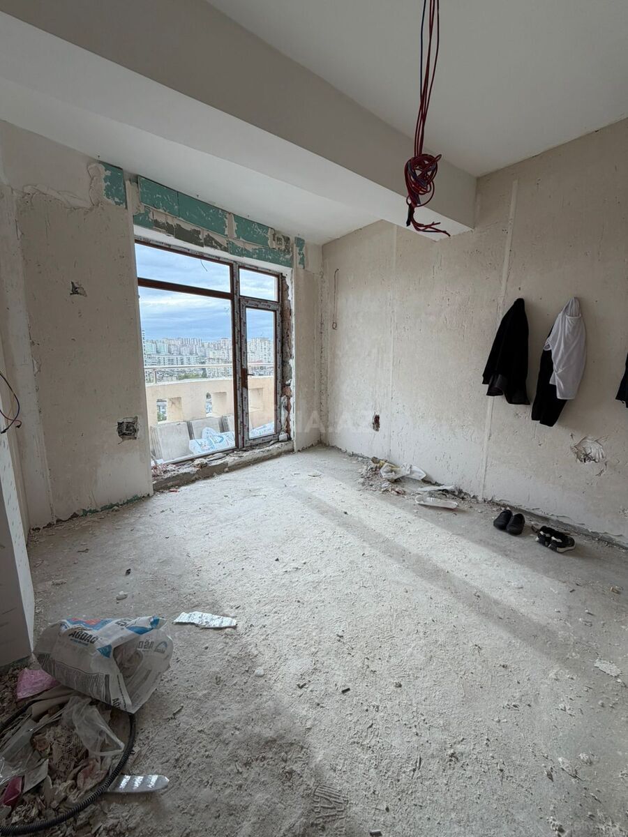 3 otaqlı Yeni tikili, İnşaatçılar m., Bakı