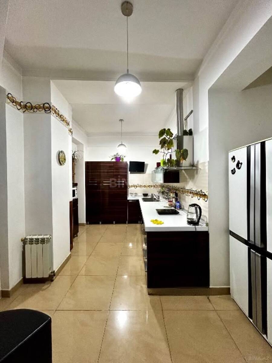 4 otaqlı Yeni tikili, Yasamal q., Bakı