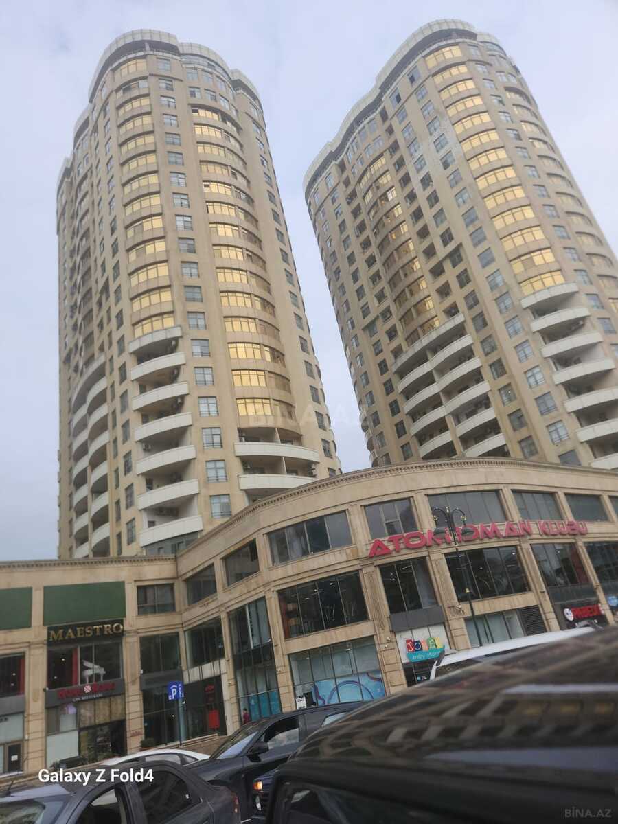4 otaqlı Yeni tikili, Nizami m., Bakı