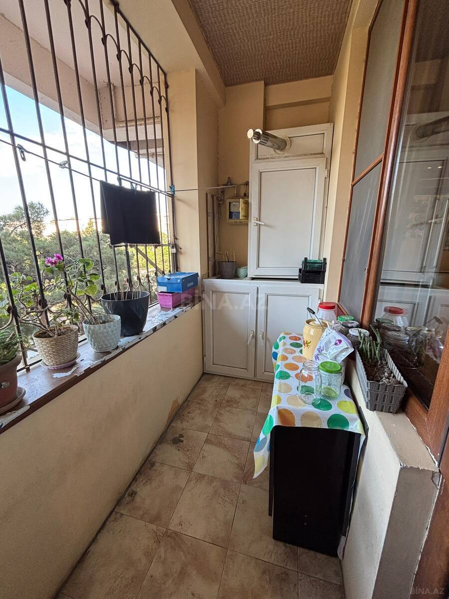 4 otaqlı Yeni tikili, Memar Əcəmi m., Bakı