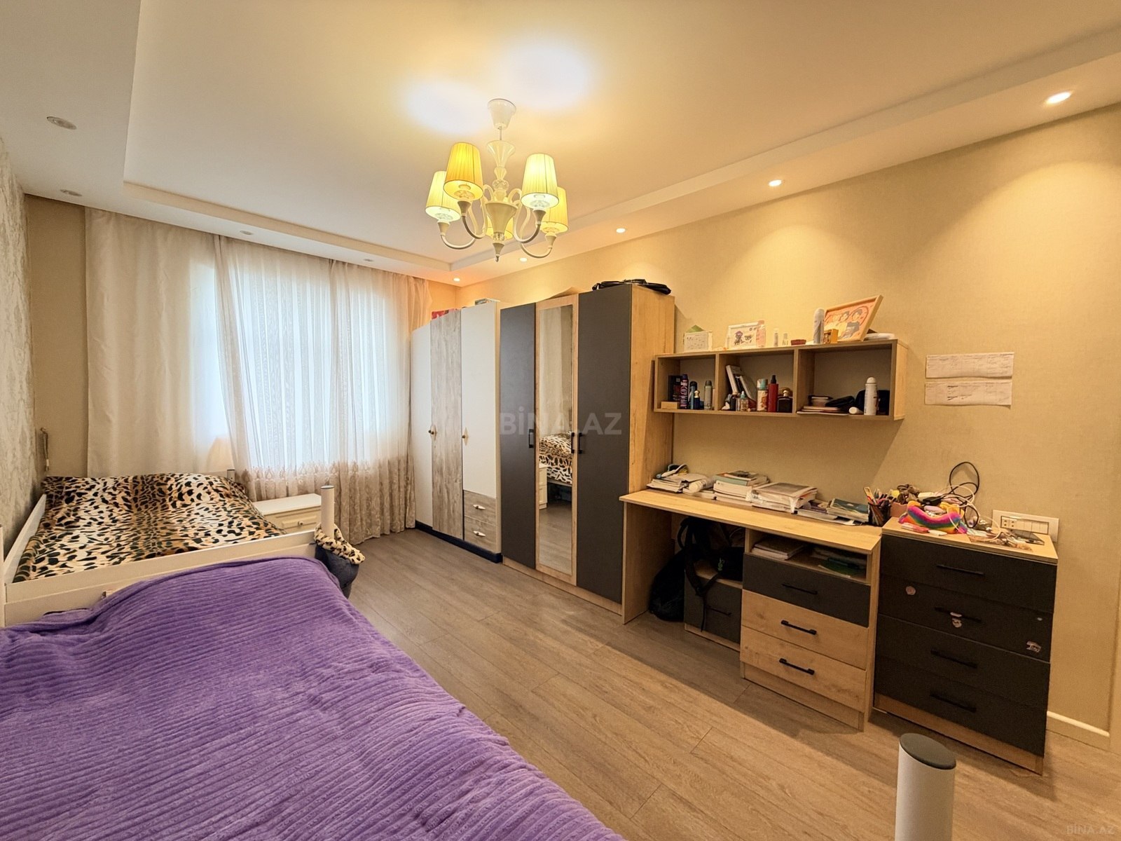 3 otaqlı Köhnə tikili, Xalqlar Dostluğu m., Bakı