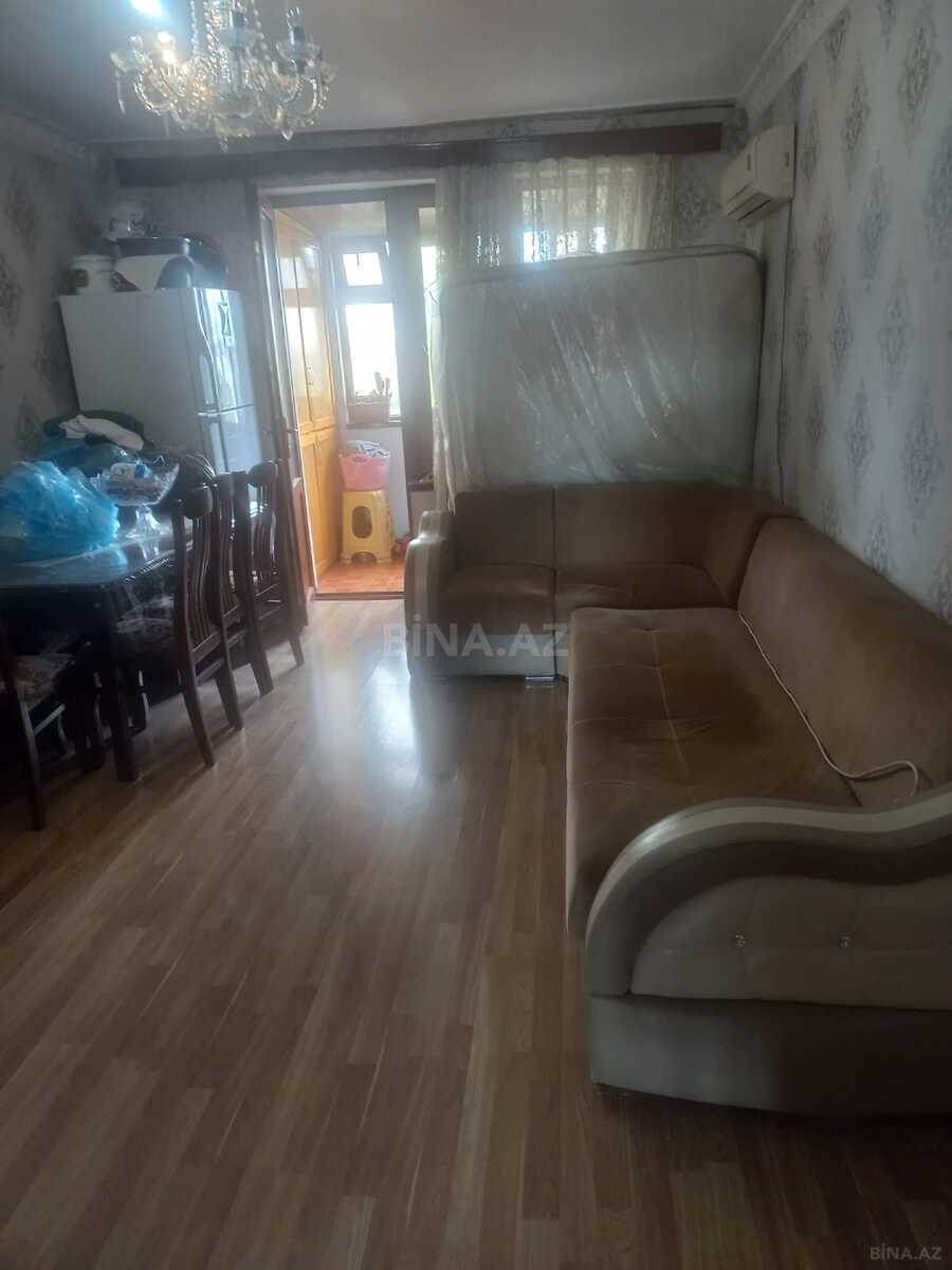 2 otaqlı Köhnə tikili, Neftçilər m., Bakı