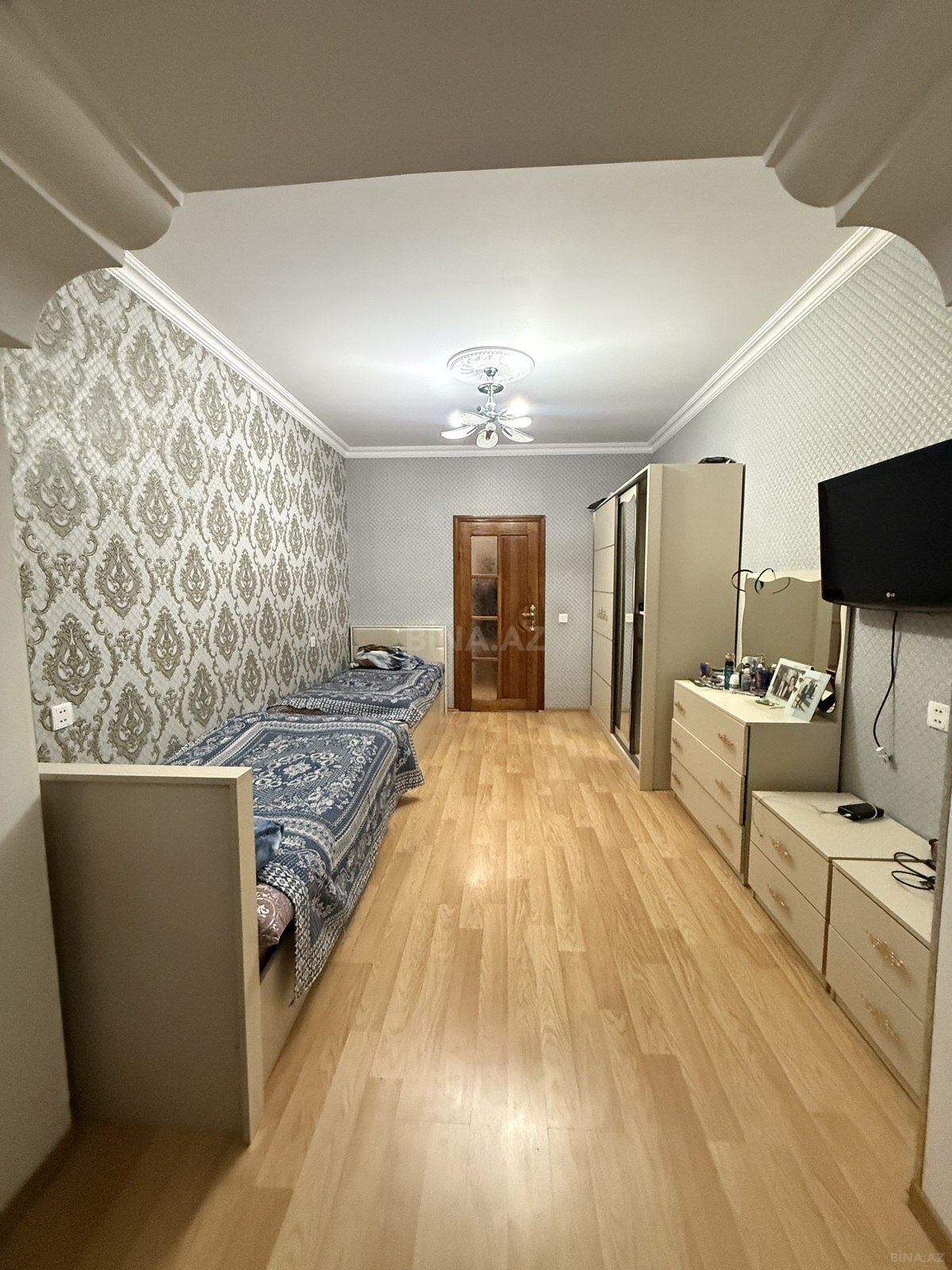 3 otaqlı Köhnə tikili, Əhmədli m., Bakı